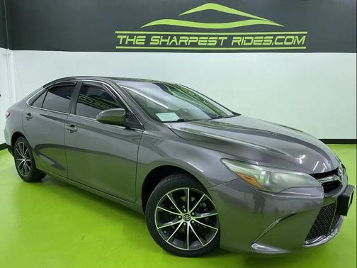 2016 Toyota Camry XSE