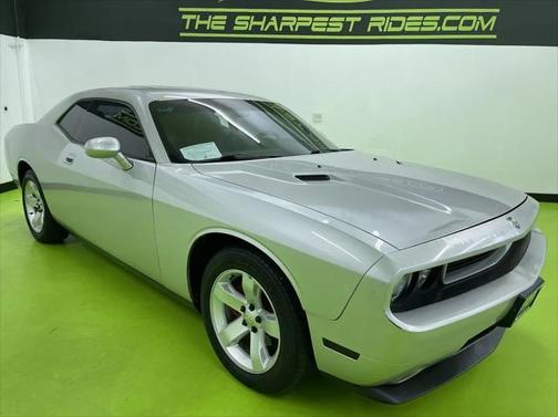 2010 Dodge Challenger SE