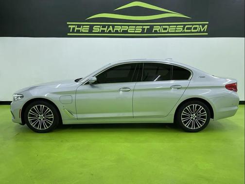 2019 BMW 530e xDrive iPerformance