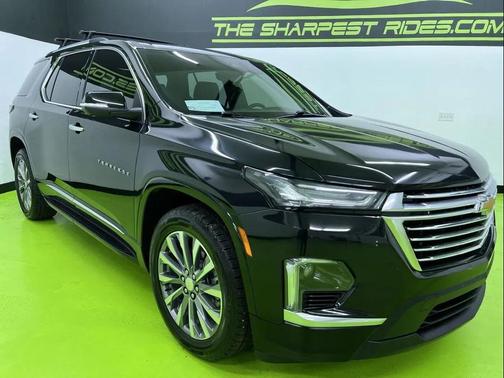 Black 2023 Chevrolet Traverse Premier