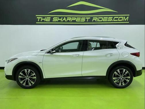 2019 INFINITI QX30 LUXE