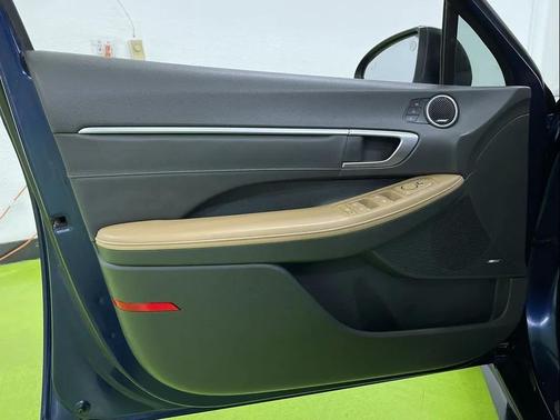 2021 Hyundai SONATA Limited