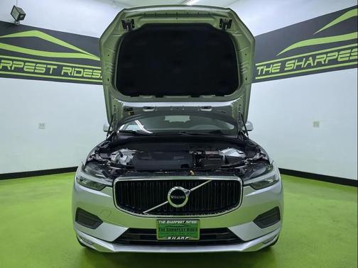 2021 Volvo XC60 T5 Momentum