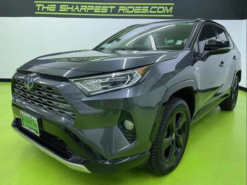 2020 Toyota RAV4 Hybrid SE