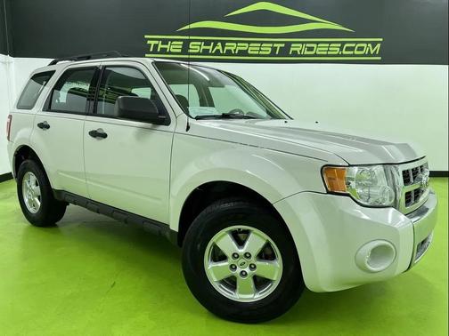 White 2012 Ford Escape XLS