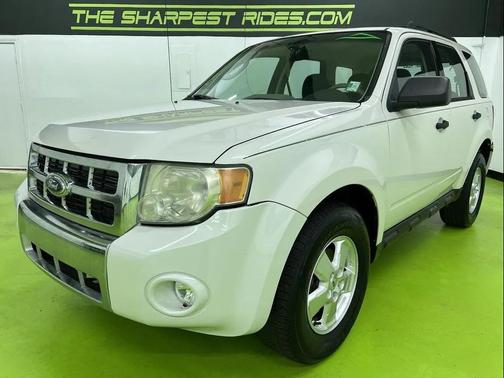 White 2012 Ford Escape XLS