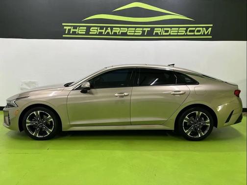 Beige 2022 Kia K5 EX
