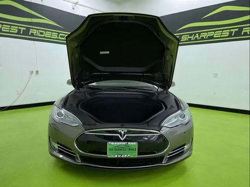 2015 Tesla Model S 70D