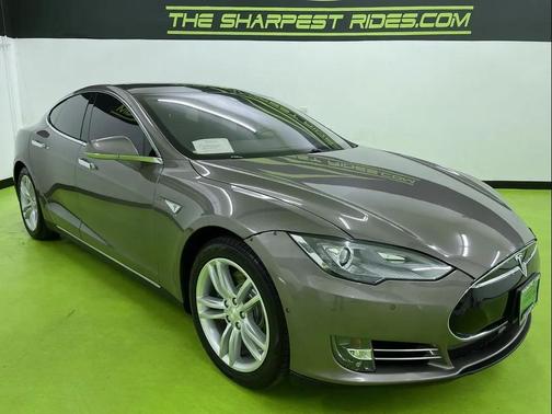 2015 Tesla Model S 70D