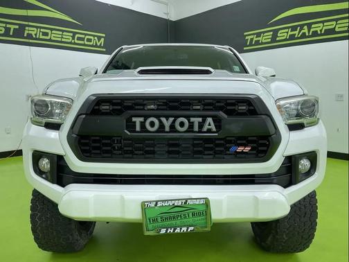 2016 Toyota Tacoma TRD Sport