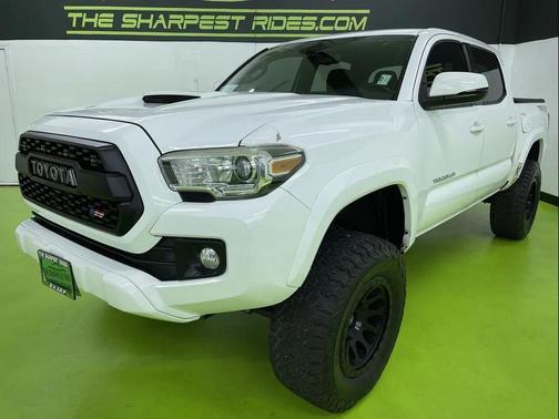 2016 Toyota Tacoma TRD Sport