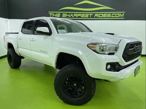 2016 Toyota Tacoma TRD Sport