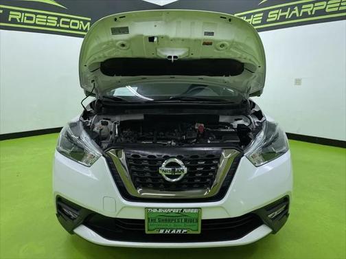 2019 Nissan Kicks SR