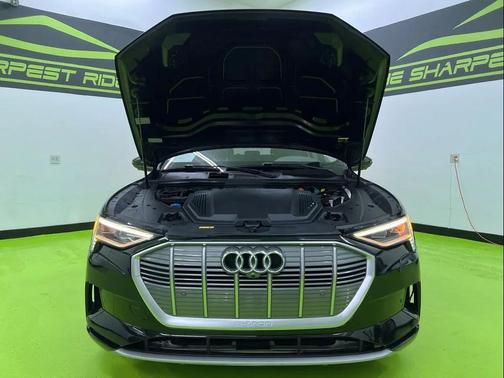 Black 2019 Audi e-tron Premium Plus