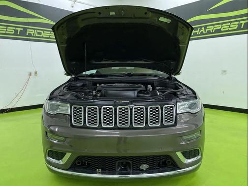2018 Jeep Grand Cherokee Summit