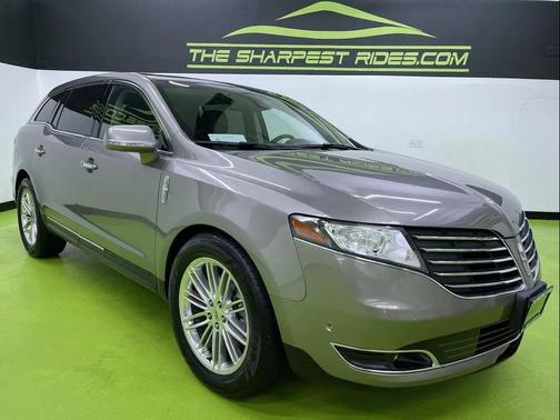 2017 Lincoln MKT Elite