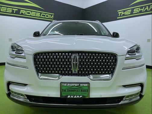 White 2020 Lincoln Aviator Reserve AWD