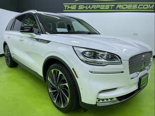 White 2020 Lincoln Aviator Reserve AWD