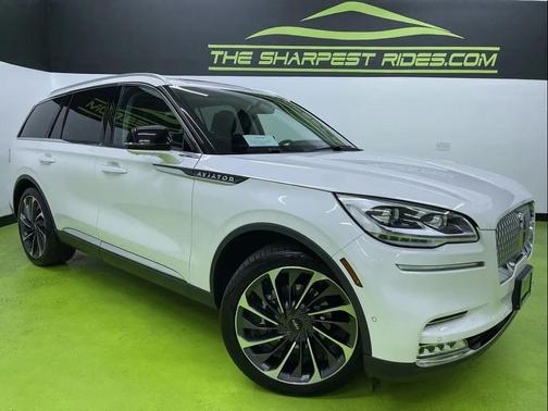 White 2020 Lincoln Aviator Reserve AWD