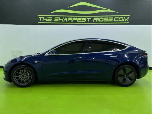 Blue 2018 Tesla Model 3 Long Range