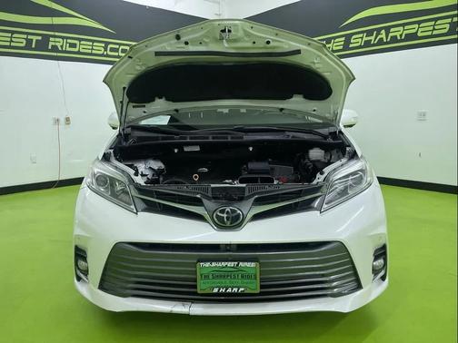 2019 Toyota Sienna Limited Premium