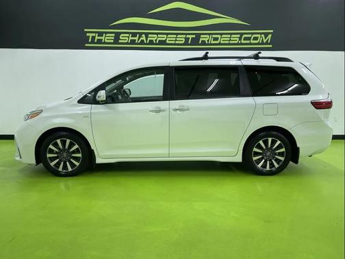 2019 Toyota Sienna Limited Premium