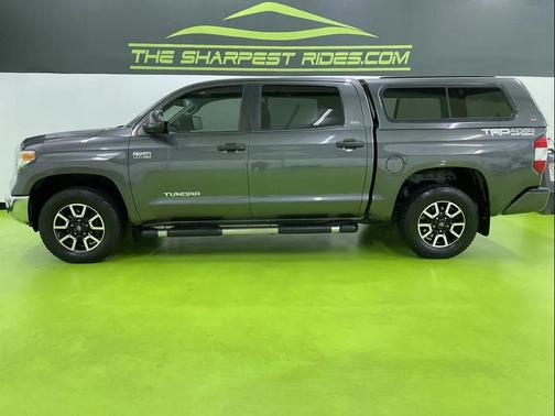 2017 Toyota Tundra SR5