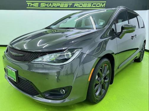 Gray 2020 Chrysler Pacifica Red S Edition