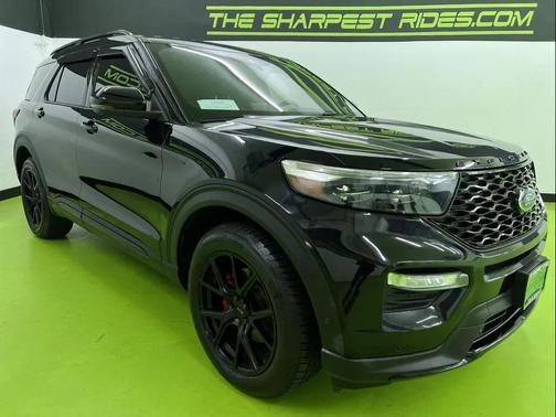 Black 2020 Ford Explorer ST