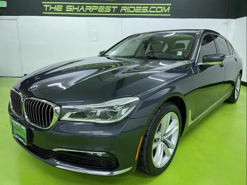 2016 BMW 750 i xDrive