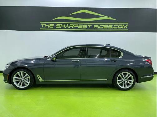 2016 BMW 750 i xDrive