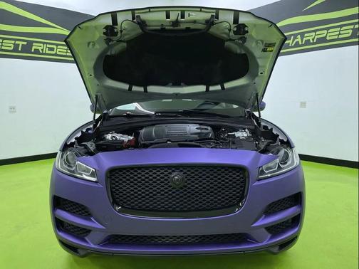 2019 Jaguar F-PACE 25t Premium