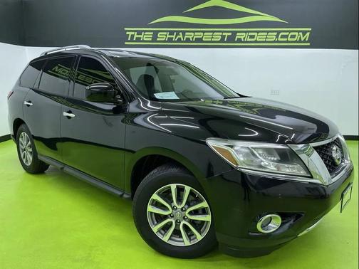 2016 Nissan Pathfinder SV