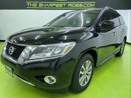 2016 Nissan Pathfinder SV