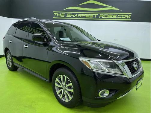 2016 Nissan Pathfinder SV