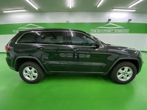 Photo 5 of 17 of 2013 Jeep Grand Cherokee Laredo
