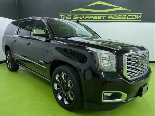 Black 2019 GMC Yukon XL Denali