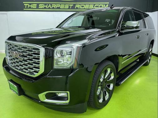 Black 2019 GMC Yukon XL Denali