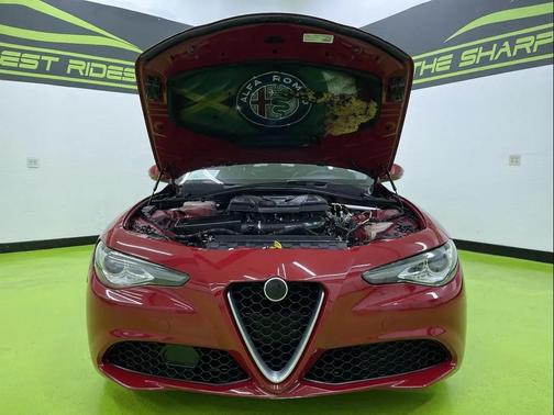 2017 Alfa Romeo Giulia Base