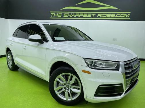 2020 Audi Q5 45 Titanium Premium