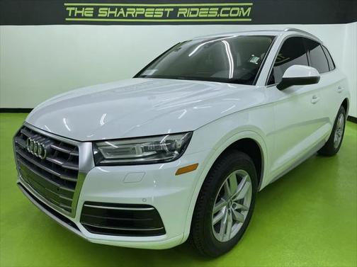 2020 Audi Q5 45 Titanium Premium