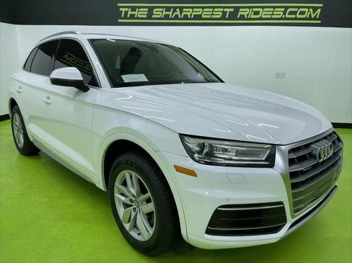 2020 Audi Q5 45 Titanium Premium