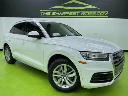 2020 Audi Q5 45 Titanium Premium