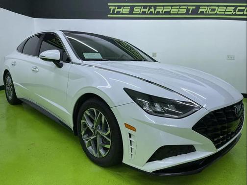 2022 Hyundai SONATA SEL