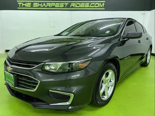 Gray 2018 Chevrolet Malibu 1LS