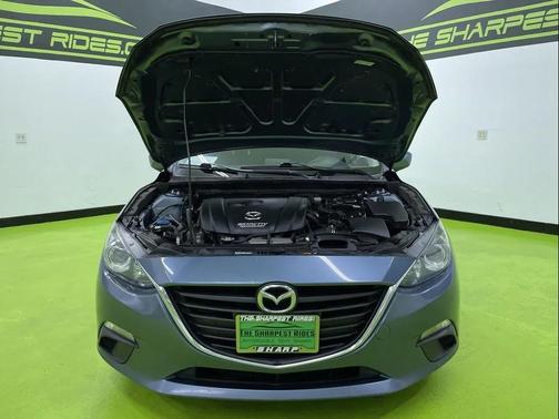 2016 Mazda Mazda3 i Sport