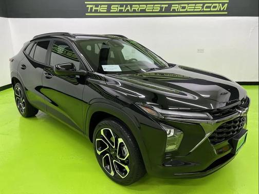 Black 2024 Chevrolet Trax FWD 2RS