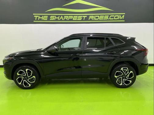 Black 2024 Chevrolet Trax FWD 2RS