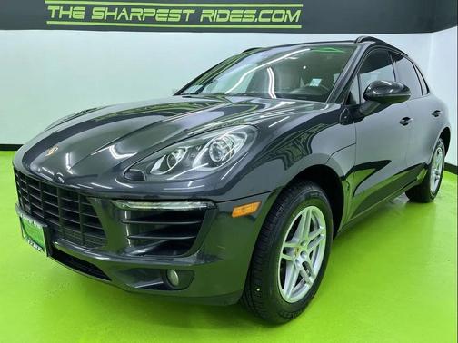 Gray 2018 Porsche Macan Macan