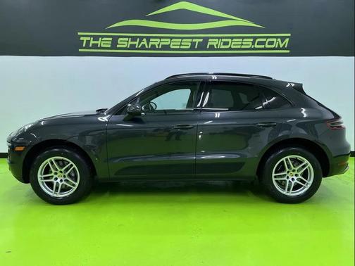 Gray 2018 Porsche Macan Macan